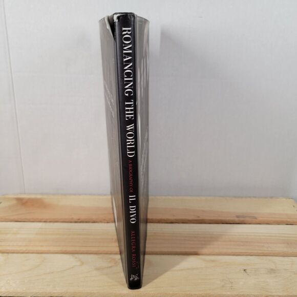 Romancing The World: A Biography of Il Divo - hardback - Picture 2 of 4